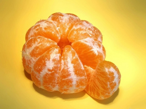 очищений апельсин
