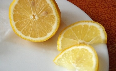 Ріжемо лимон