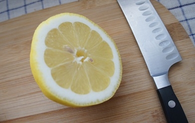 Ріжемо лимон