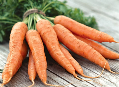 Свіжа морква для салату