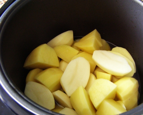  картопля в мультиварці