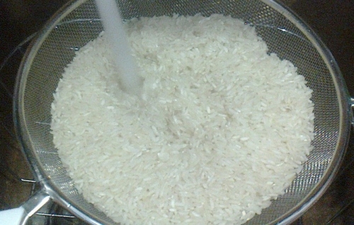 промиваємо рис