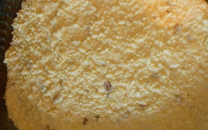 Пшенный пиріг у формі для випічки