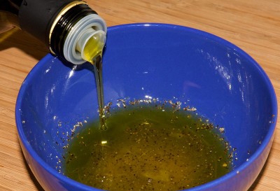 Додаємо в запраку оливкова олія
