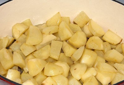 картопля в казані