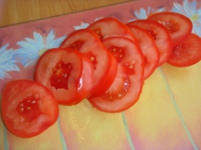 томати кружечками