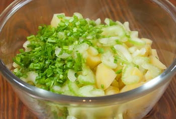 інгредієнти картопляного салату