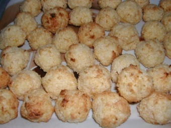 кокосове печиво з чорносливом
