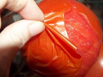 помідори очищаємо від шкірки