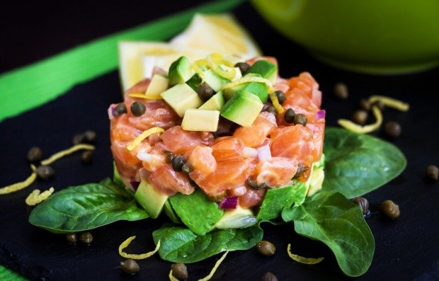 Тартар з лосося та авокадо - кулінарний покроковий рецепт з фото на .